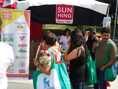 picture of Sun Hing Foods booth at Fiesta Broadway